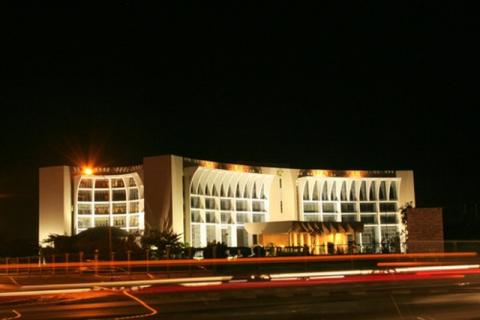 Les députés menaceraient de rentrer en grève ?