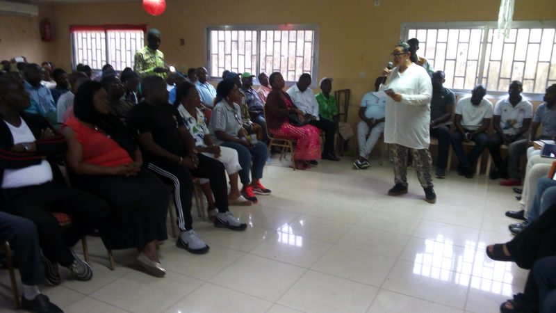 Compte rendu des travaux parlementaires par l&rsquo;honorable Sylvie Kotha dans sa circonscription politique!