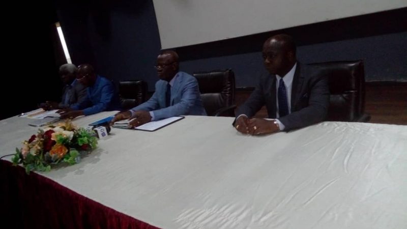 Le ministre Michel Menga en conclave avec les partenaires sociaux!