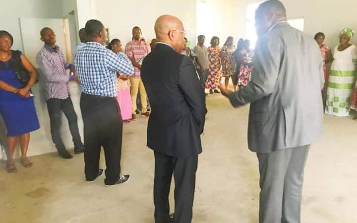Roger OWONO MBA promet mieux pour l&rsquo;école des sourds muets de Nzeng Ayong!