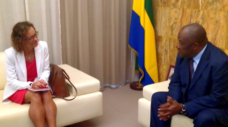 La Mairie de Libreville se lie à l&rsquo;UE pour nettoyer les plages!