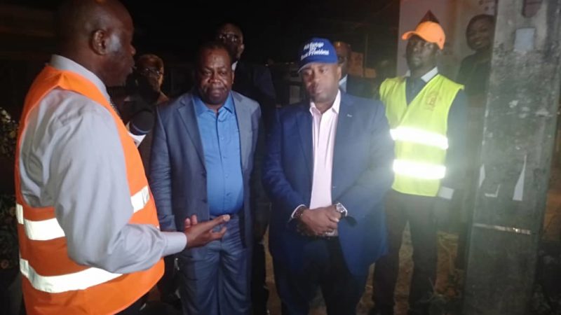 Le ministre de l&rsquo;énergie, pascal Houangni Ambouroue et son délégué, Chritian Menvie M’Obame sur le terrain!