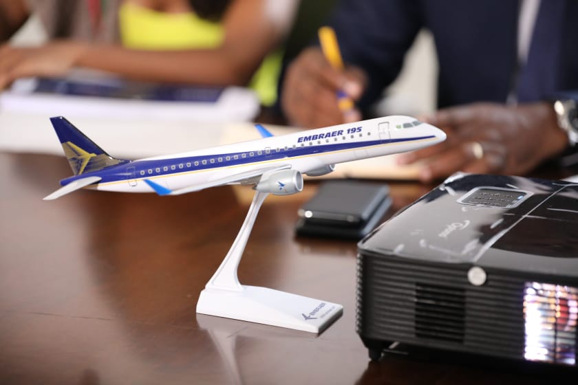 Transport aérien: Embraer veut déployer ses ailes au Gabon
