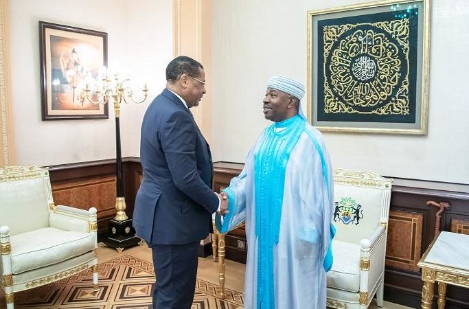 Ona Ondo devise avec Ali Bongo Ondimba