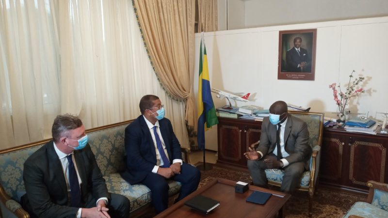 Le nouveau délégué général d&rsquo;Eramet au Gabon chez le ministre en charge des transports !