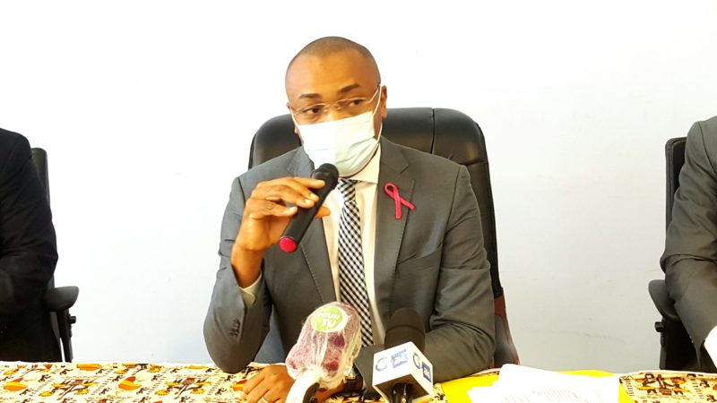 Le Dr Guy Patrick Obiang Ndong met en garde, le personnel Médical Du Centre Hospitalier Universitaire D’Owendo !