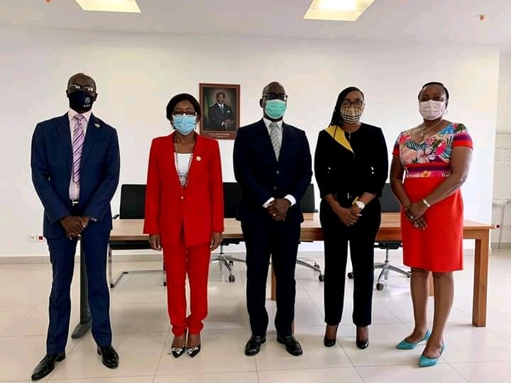 Installation du nouveau chef du bureau central des Douanes de Nkok !
