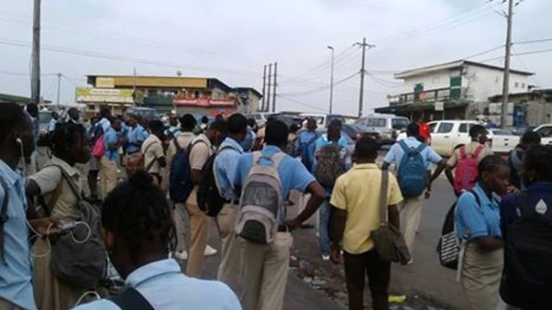 Gabon: Reprise progressive des cours au Lycée Technique National Omar Bongo et au CES d&rsquo;Owendo