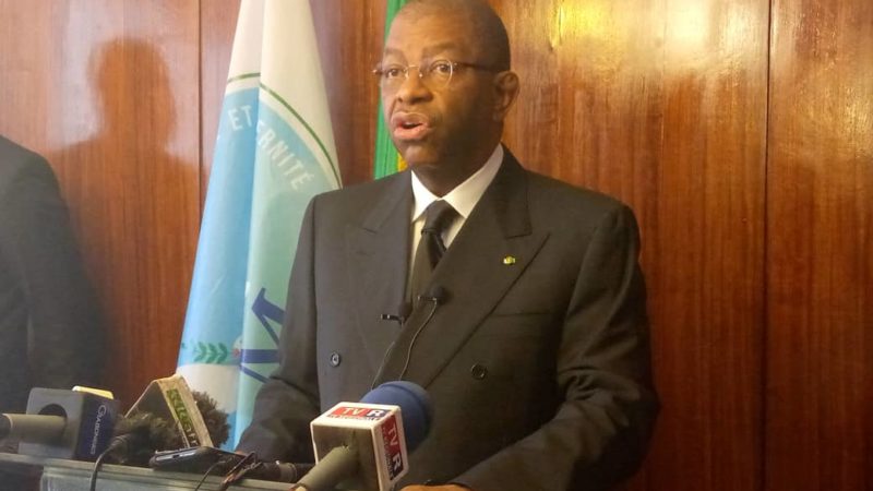 Covid-19 :  » La vaccination des officiels de la République ne convainc pas les gabonais »  (Barro Chambrier)