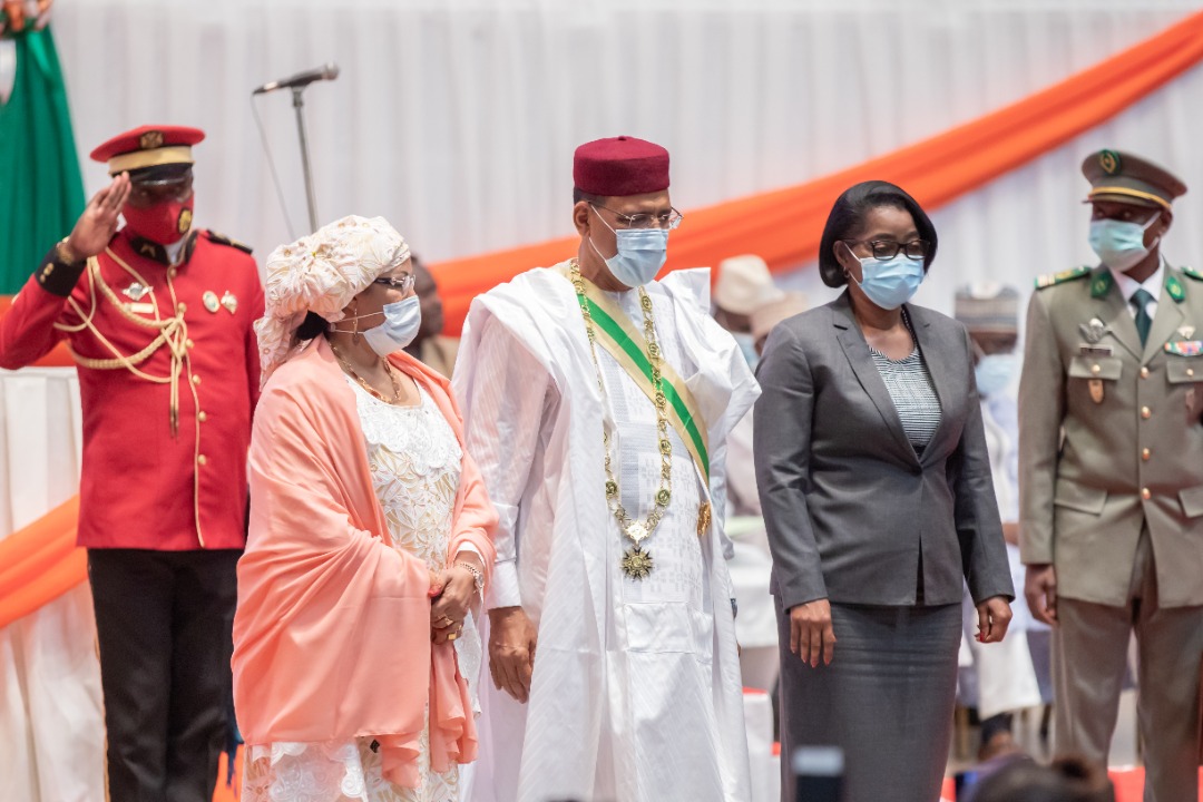 Gabon – Niger: Ossouka Raponda présente à l’investiture de Mohamed Bazoum