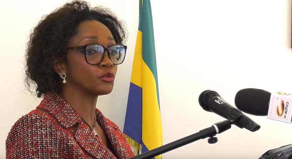 Menacée dans une vidéo, l’ambassadrice du Gabon en France porte plainte