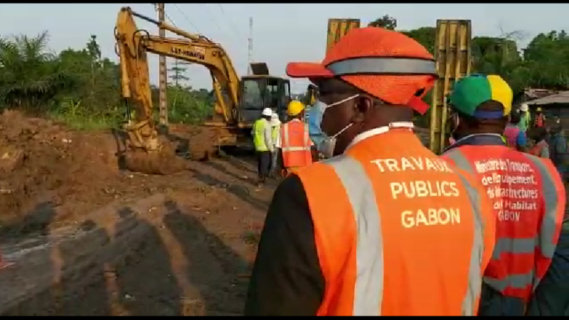 Route nationale coupée : le ministre Léon Armel Bounda Balonzi rétablit la situation