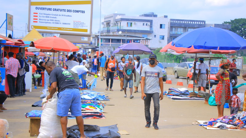 Libérez les trottoirs : partie de valse à l&rsquo;échangeur de Nzeng Ayong !