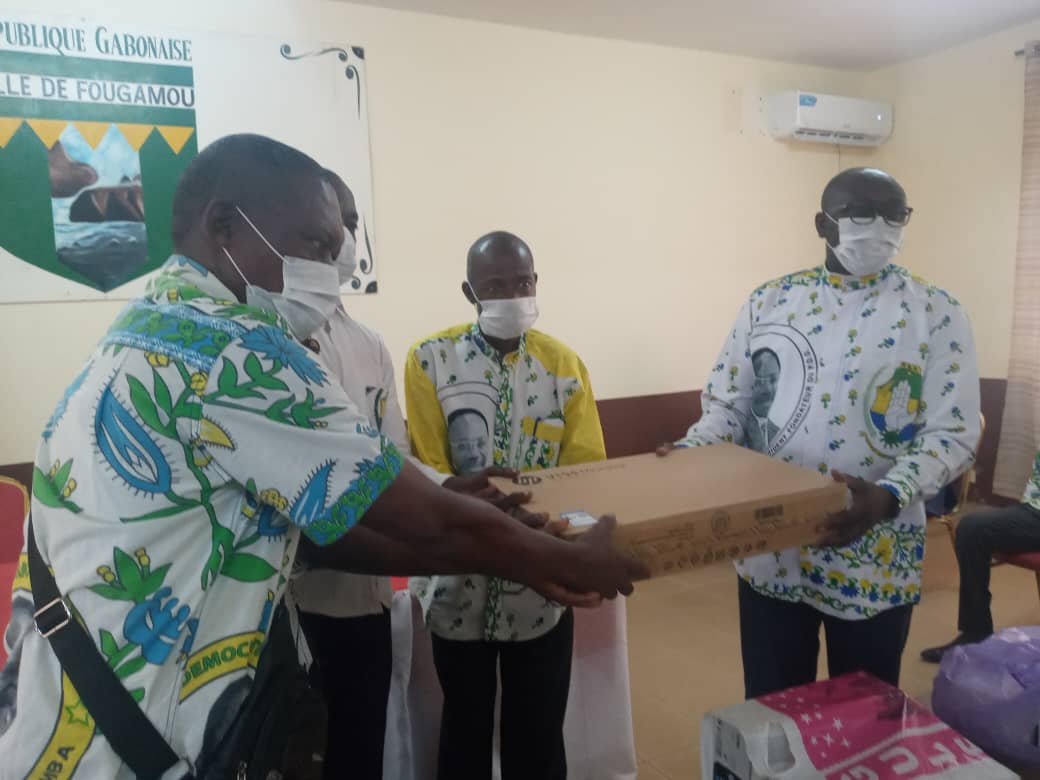 Fougamou/PDG: Léon Armel BOUNDA BALONZI soutient les 3 Fédérations du département de Tsamba-Magotsi !