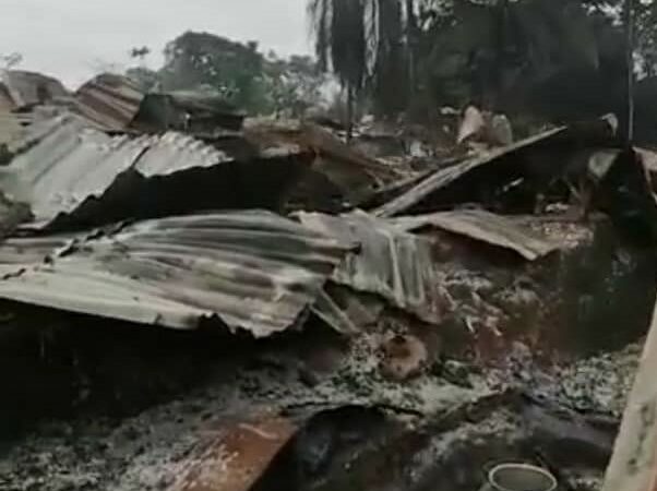 Gabon: Un village détruit par un orpailleur