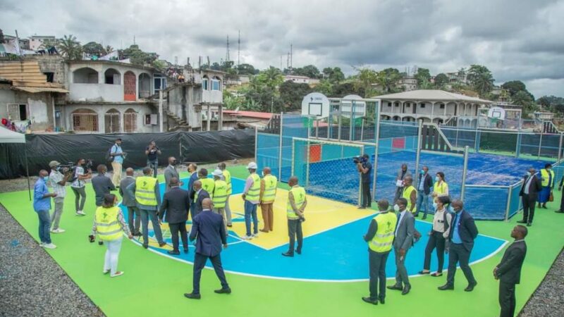 Libreville : le maire du 6e arrondissement réceptionne enfin les clés de la plate-forme de jeux du pk7