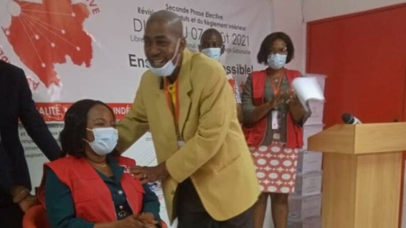 Gabon : l’élection du Dr Véronique Tsakoura à la tête de la Croix Rouge invalidée pour irrégularités