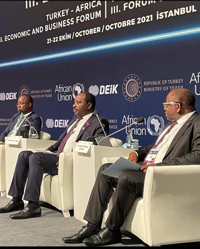 3e forum Turquie-Afrique: Hugues Mbadinga Madiya invite des grands groupes à investir au Gabon
