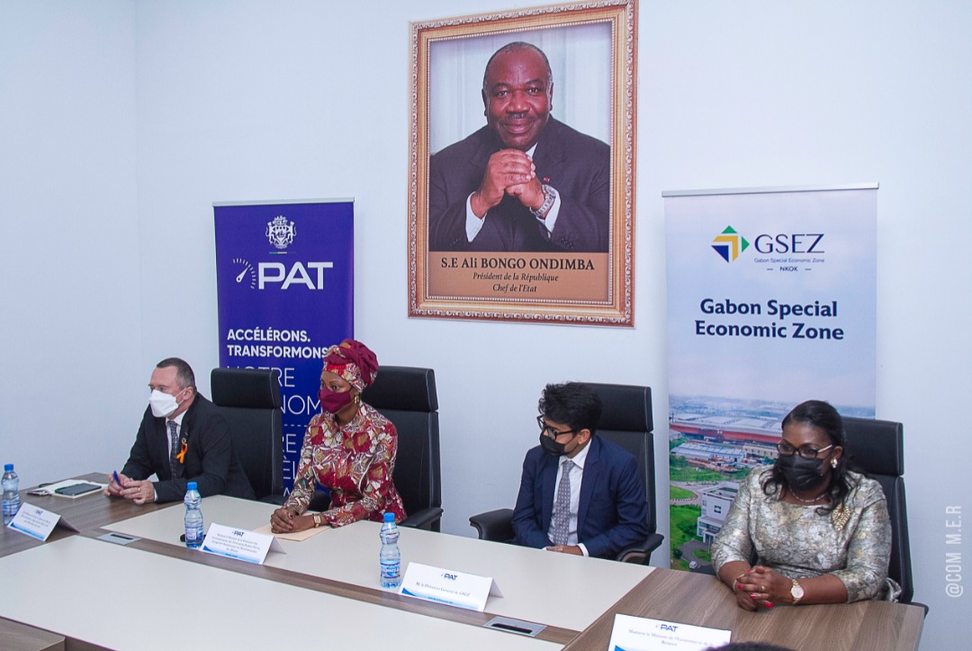 Gabon: Le gouvernement et GSEZ signent un accord de développement de la Zone industrielle de Ikolo