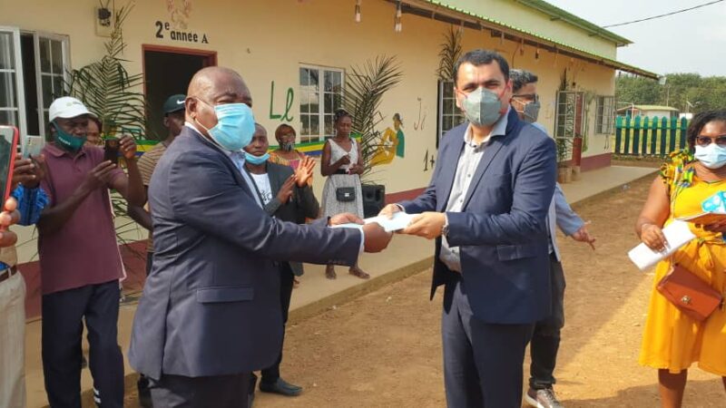 Inauguration de deux écoles au terme d&rsquo;un partenariat entre Olam Rubber Gabon et l&rsquo;État !