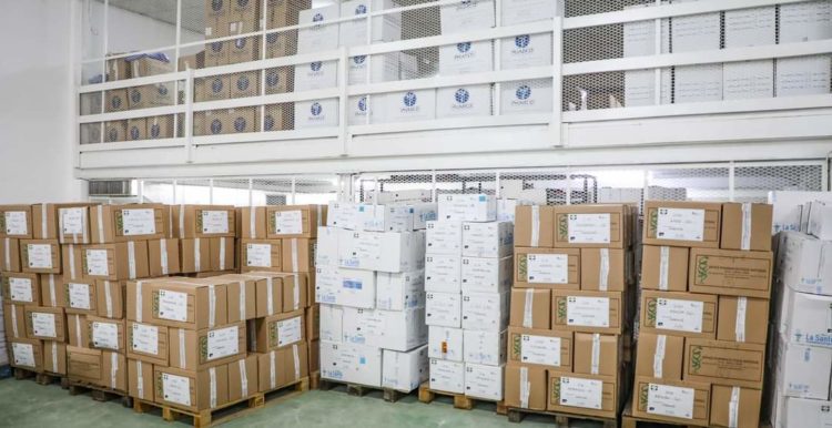 Des médicaments pour 350 établissements sanitaires du pays !