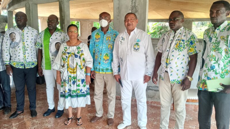 Les pdegistes d&rsquo;Akanda réunis autour de la note d&rsquo;orientation numéro 4 !