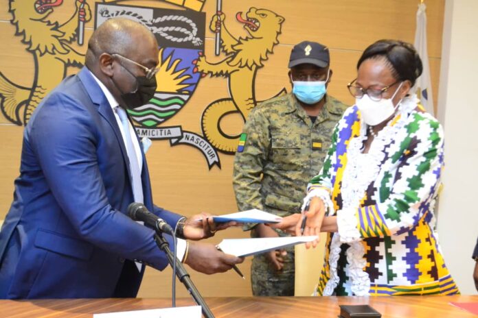 Signature d’un accord entre l’hôtel de ville et la DGI !