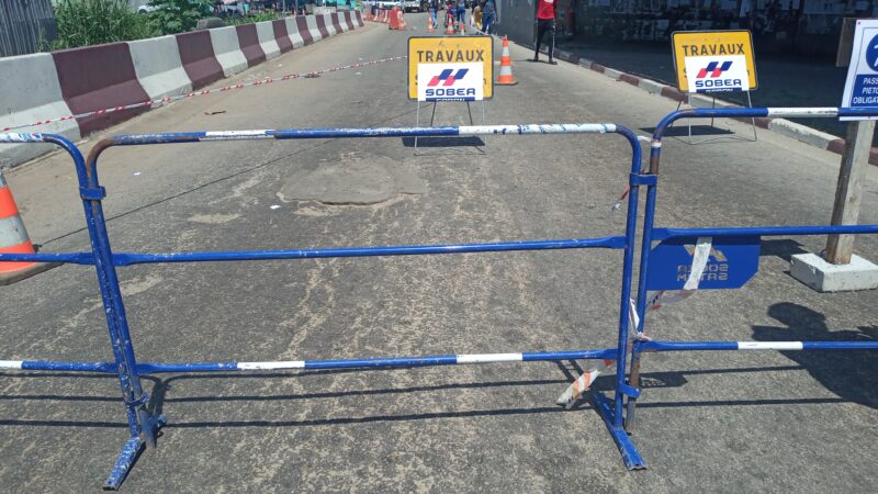 Echangeur de Nzeng Ayong: Fermeture de la voie sens  » pharmacie de Nzeng ayong jusqu&rsquo;à l&rsquo;entrée de la voie de desserte dudit quartier « , ce 28 avril !