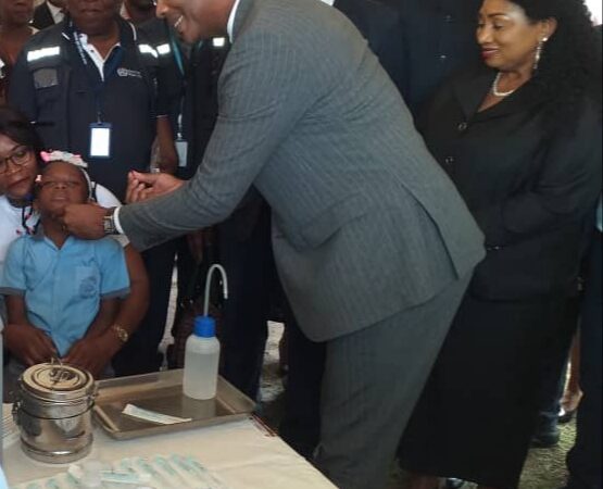 Campagne de vaccination contre la rougeole: Guy Patrick Obiang Ndong lance l&rsquo;opération