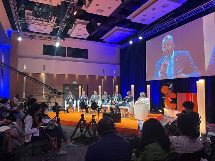Forum Afrique CIAN 2022: l’admirable contribution d’Alain Claude Bilie By Nze  à Paris
