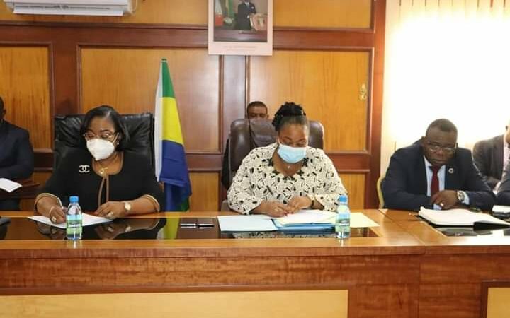 Education nationale:  Camelia Ntoutoume Leclercq préside la réunion de mise au point du CODIR sur la clôture de l&rsquo;année scolaire !