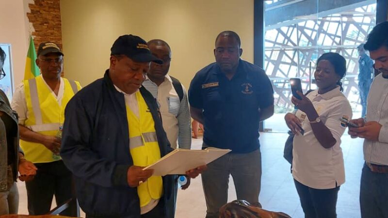 Marine Marchande: Fidèle Angoue Mba intéressé par la professionnalisation de ses agents dans la ZES de Nkok