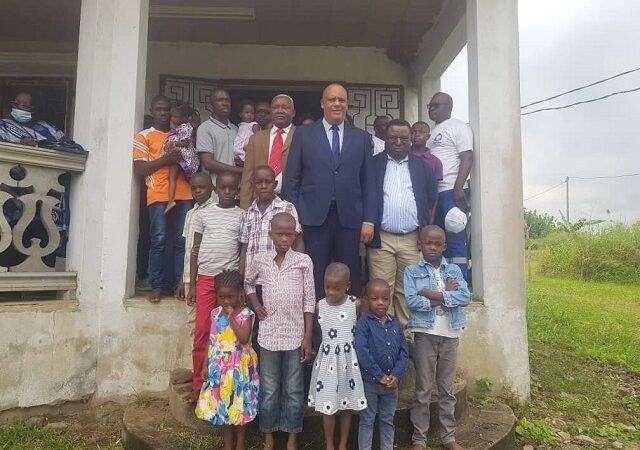 Important don de la SGEPP en faveur des enfants de l’orphelinat Arche du Salut et des populations de Moanda !