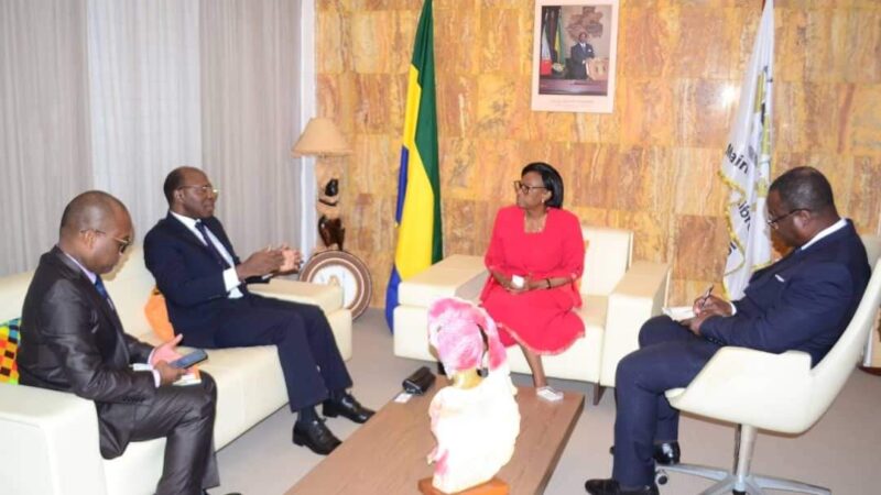 Une délégation de la CIMA chez Christine M&rsquo;BA N&rsquo;DUTUME épouse MIHINDOU