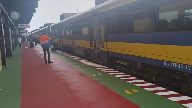 Le train passagers à nouveau sur les rails