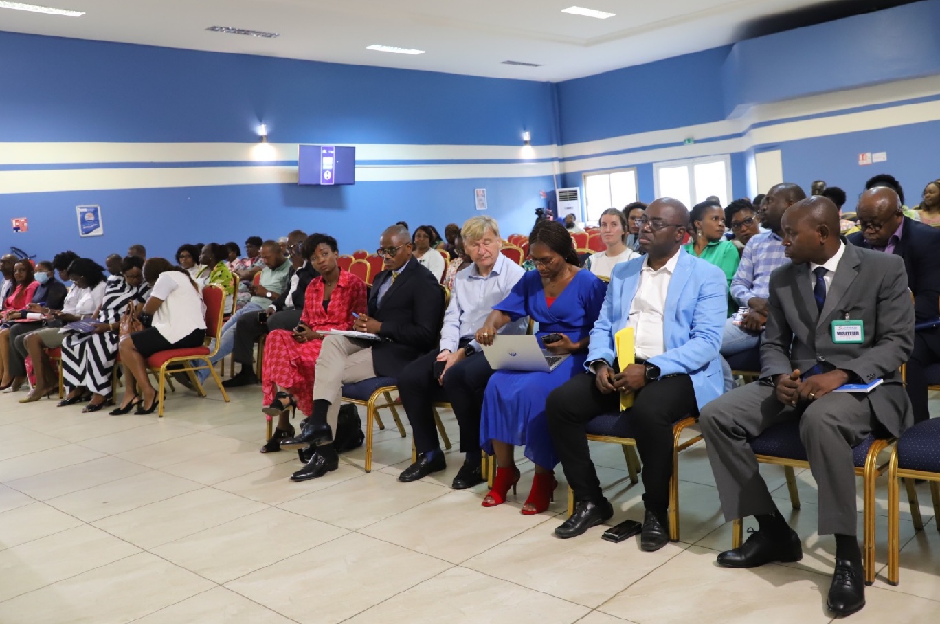 Gabon égalité à Setrag : les inégalités hommes-femmes en milieu professionnel au centre du débat