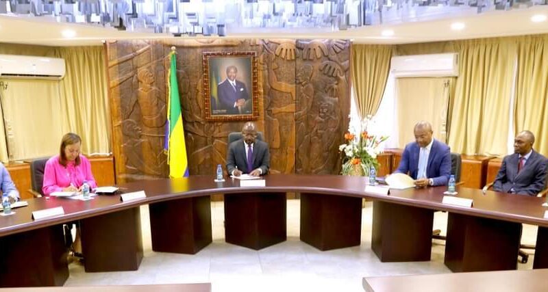 Grève à la CNAMGS : le Premier ministre file le dossier au ministre des affaires sociales et à celui du Travail