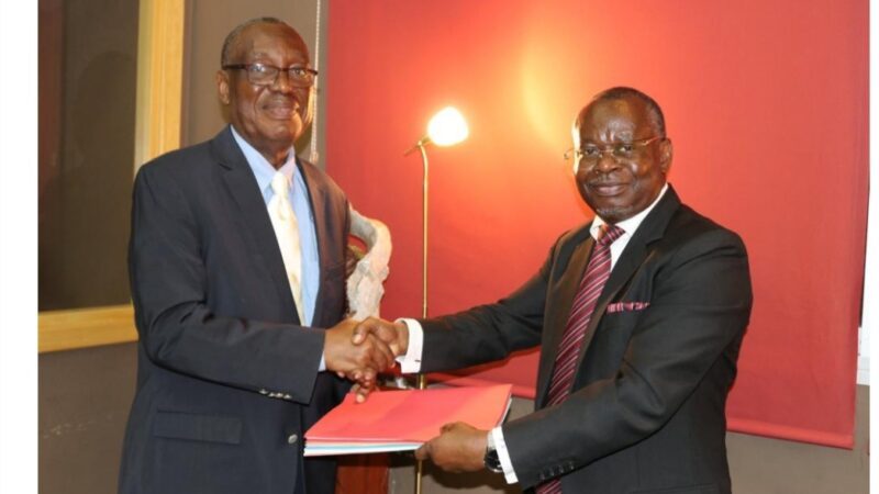 Remise du rapport de la Commission chargée de l&rsquo;arrimage au NSR et de le réforme du régime général des pensions de l&rsquo;Etat