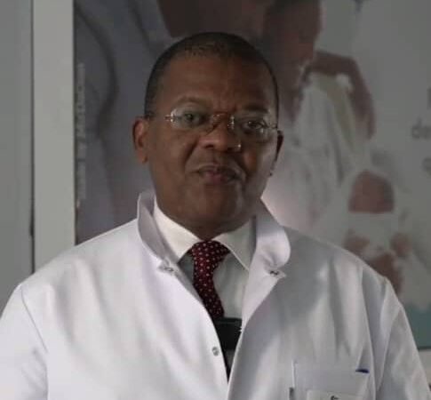 Le professeur Jean François Meye parle de la PMA