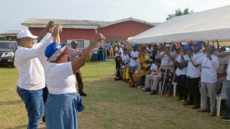 Élections générales : Jean Marie Ogandaga poursuit son périple dans le 1er arrondissement de la commune d&rsquo;Akanda.