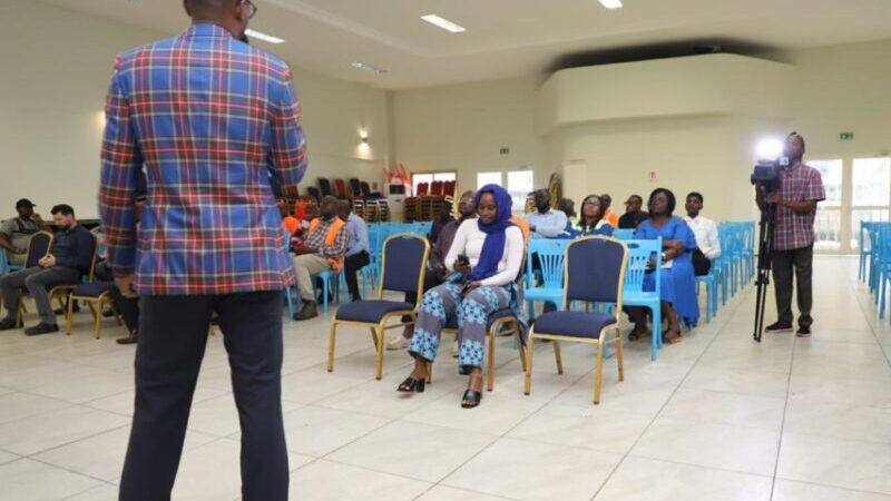 Novembre Bleu: Setrag sensibilise contre les Cancers masculins