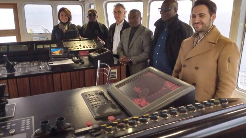 Transport maritime : trois navires, une drague, un remorqueur et un dock: le jackpot pour la C2N2I !