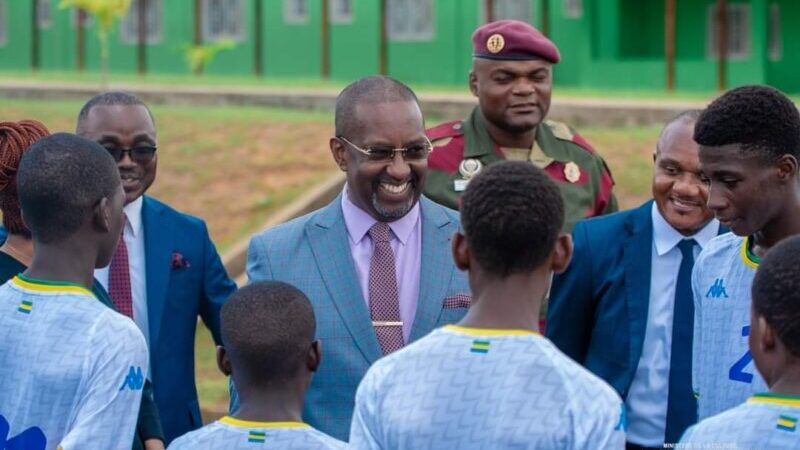 Foot/ championnat d’Afrique scolaire : le ministre des sports booste le moral des jeunes
