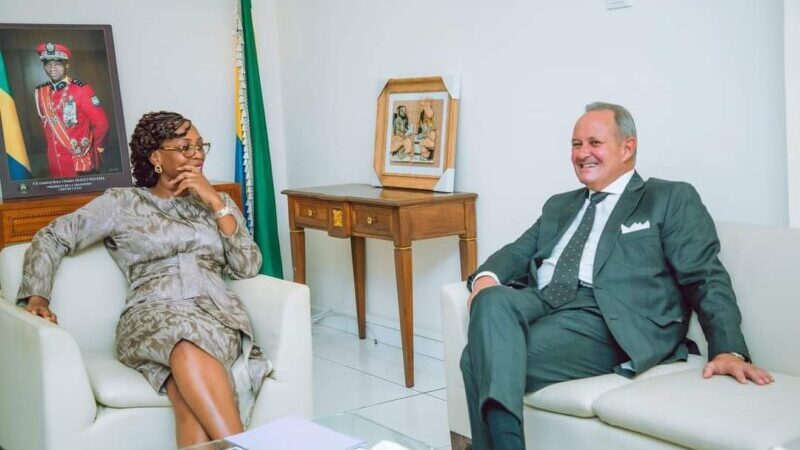 Audience : la ministre du commerce et le DG de la Sobraga parle de la vie chère