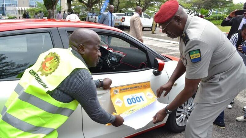 HDV: lancement de l’opération de pose de vignettes pour l&rsquo;année 2024