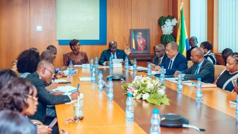 Échange entre le ministre du Commerce et les membres de la FEG