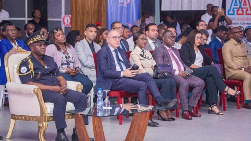 Hackathon Moov Africa 2024 : Stimuler l&rsquo;Innovation Numérique au Gabon