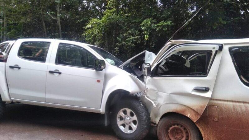 Accident grave à Ovan : 17 blessés dans une collision entre un minibus et un pick-up