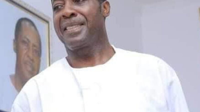 La plate forme Vision 2025 Apporte son Soutien au Dr Oyono Ebang Constant