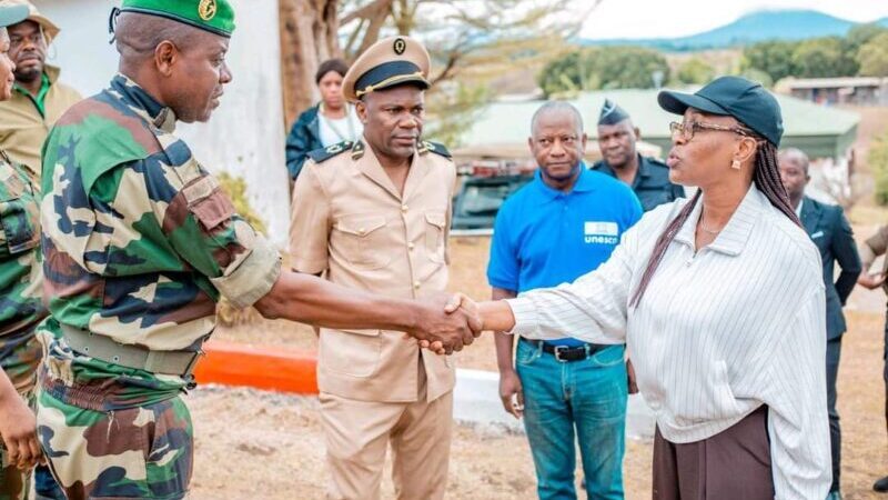 Remise de kits AGR aux bénéficiaires de formation en pisciculture à la Lopé